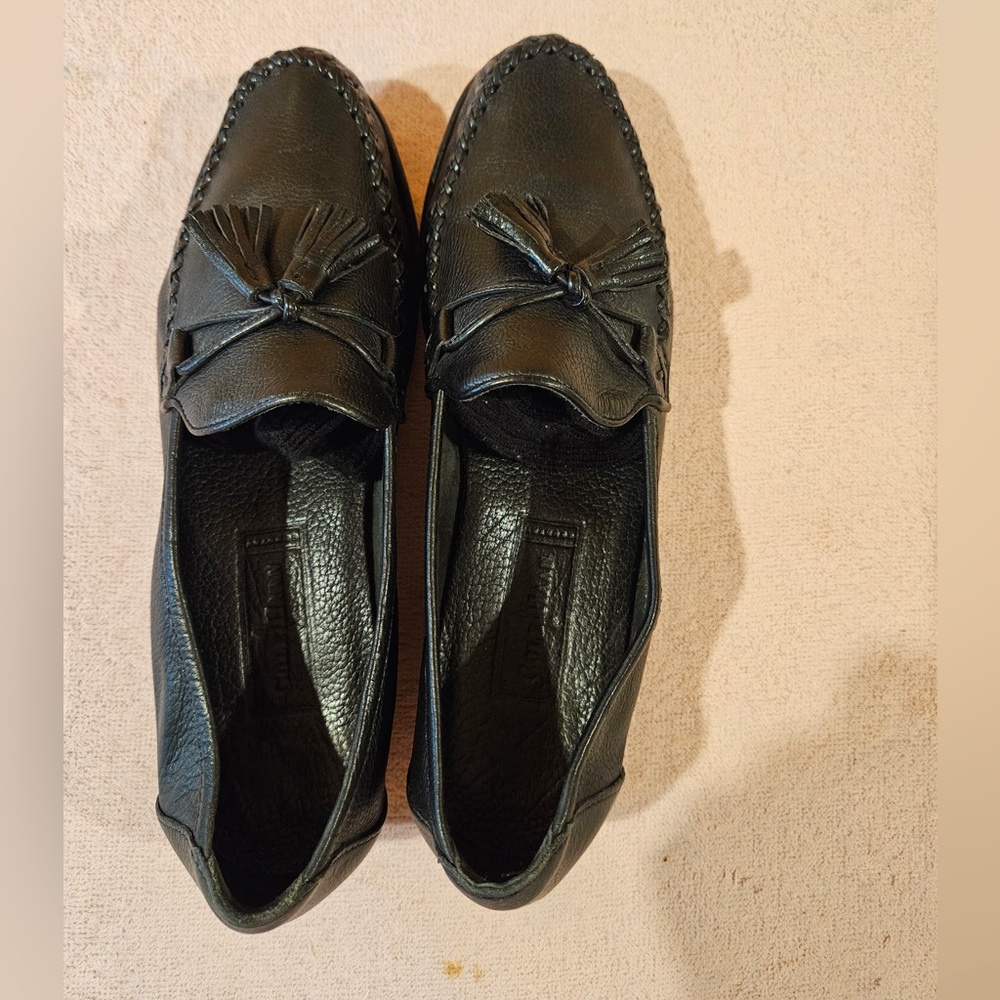 Cole Haan black vintage loafers, size 8.5 - Picture 8 of 8